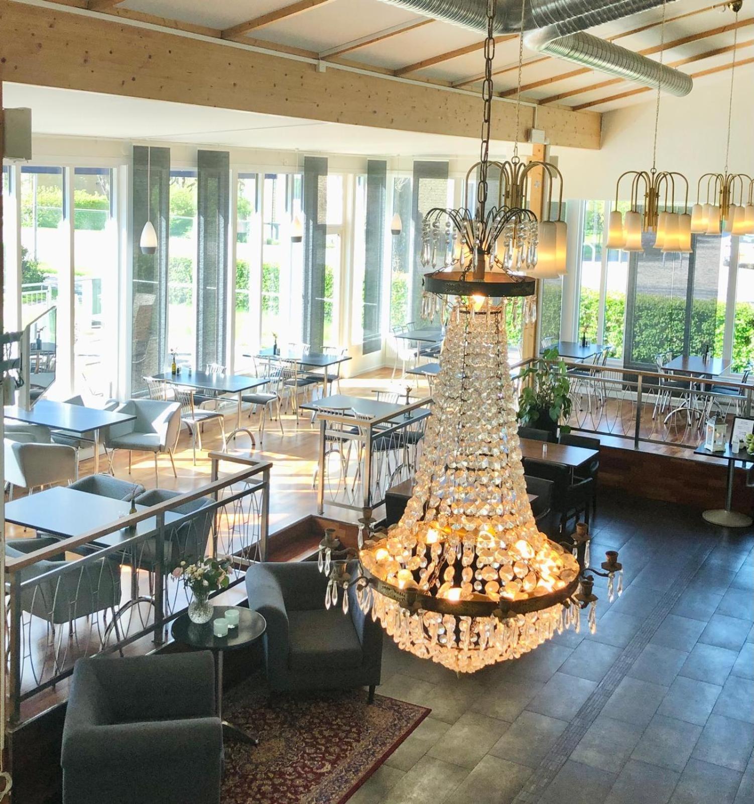 Arena Hotell Vanersborg Exterior photo