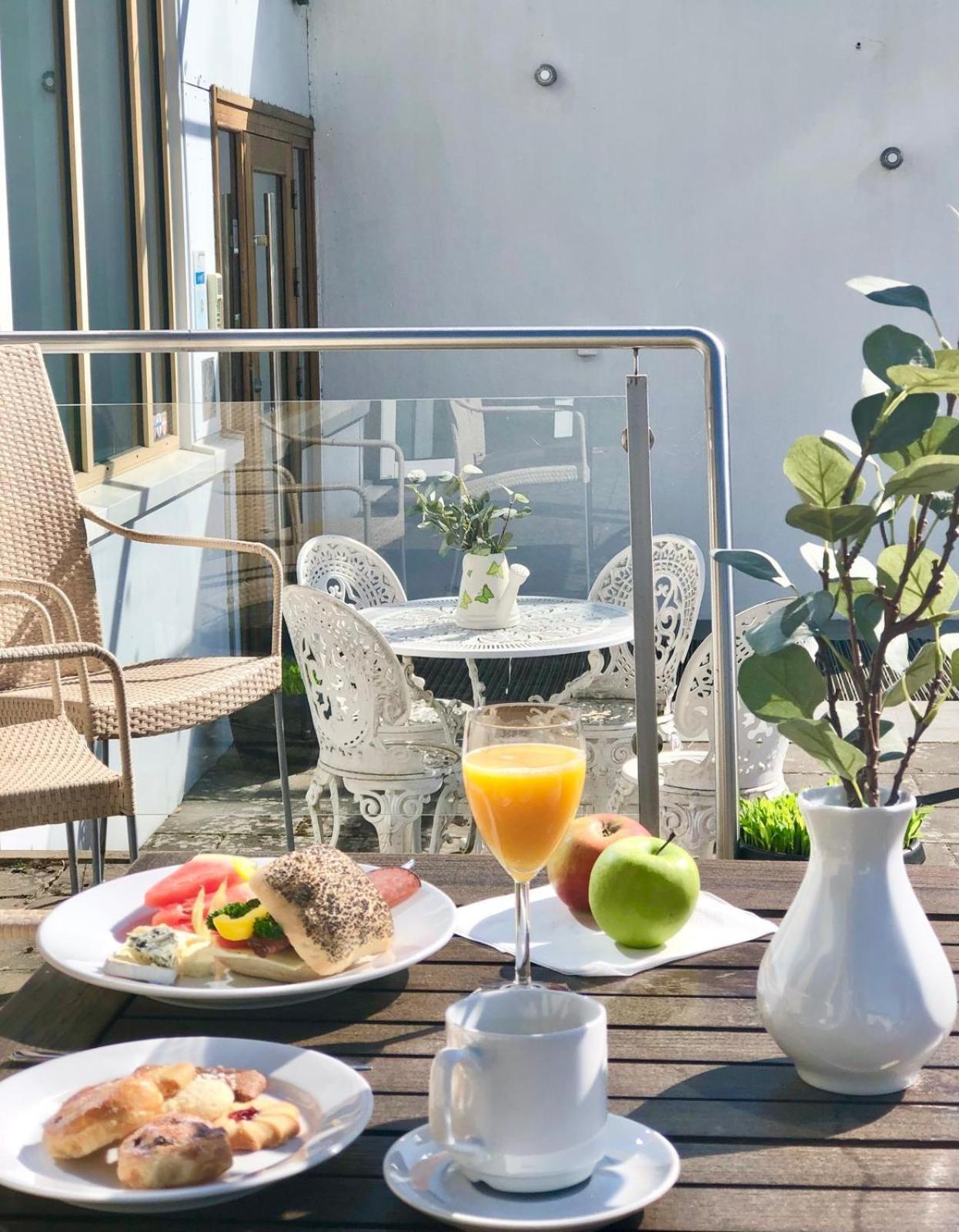 Arena Hotell Vanersborg Exterior photo