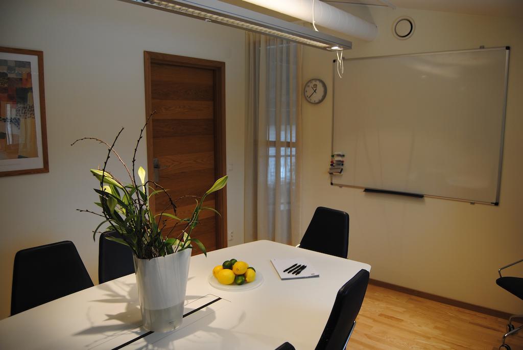 Arena Hotell Vanersborg Exterior photo
